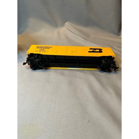 Bachman EMD F9 Diesel Train Car HO Scale - Picture 4 of 10